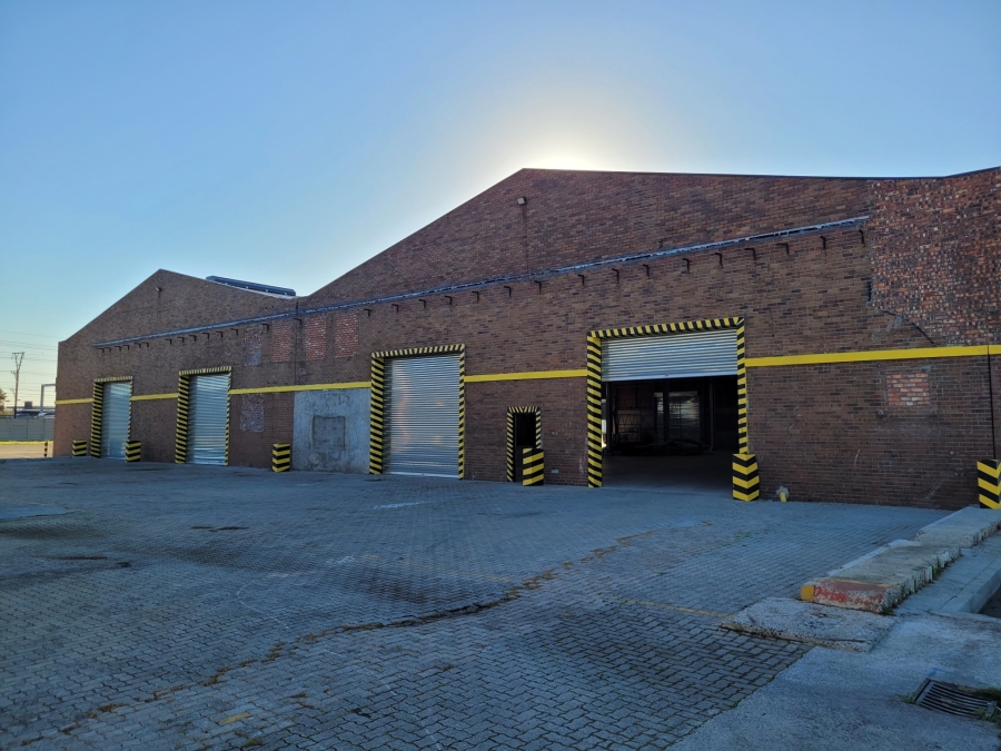 To Let Commercial Property for Rent in Maitland Western Cape